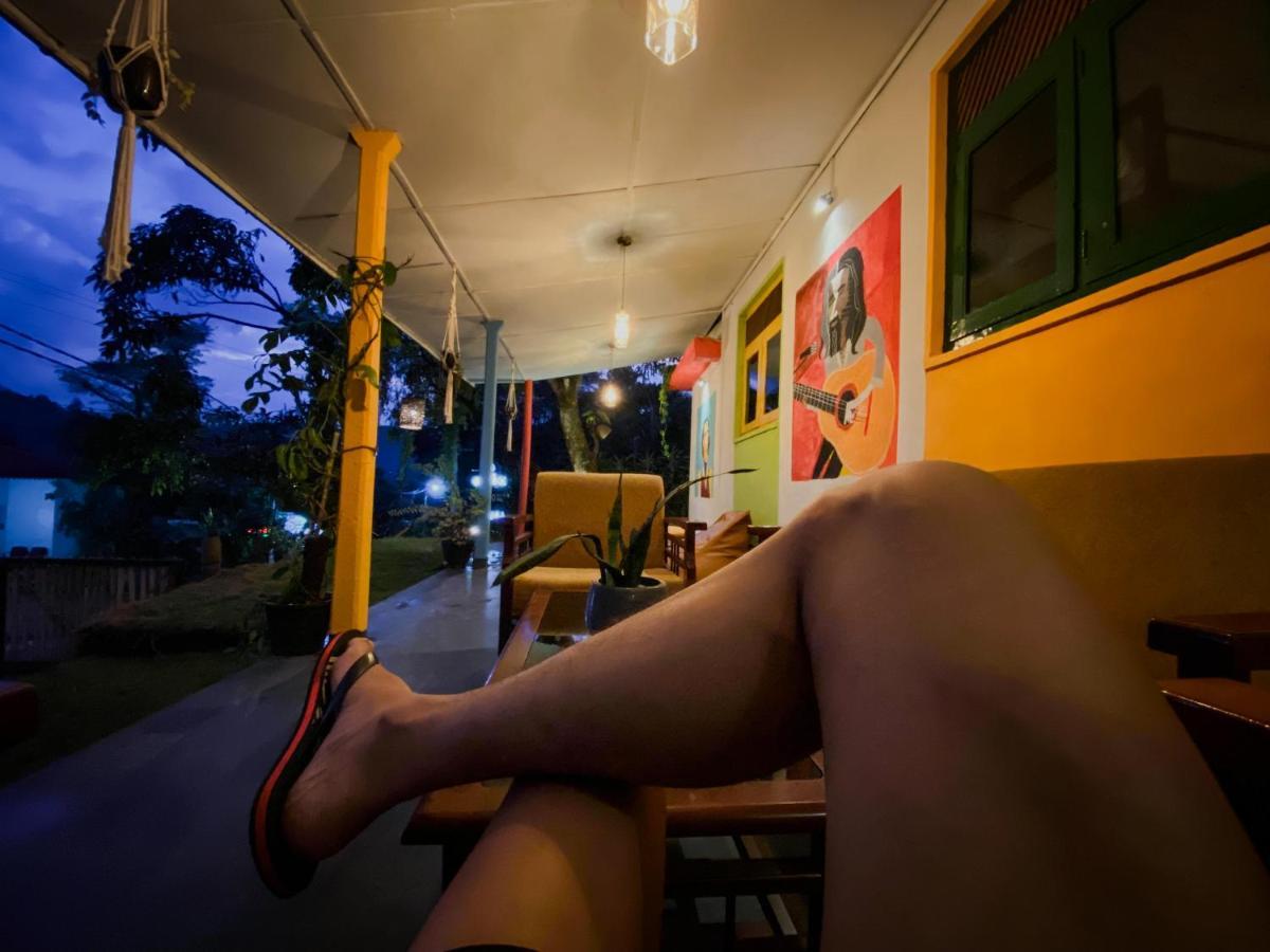 Mad Monkey Hostel And Lounge Ella Exterior foto