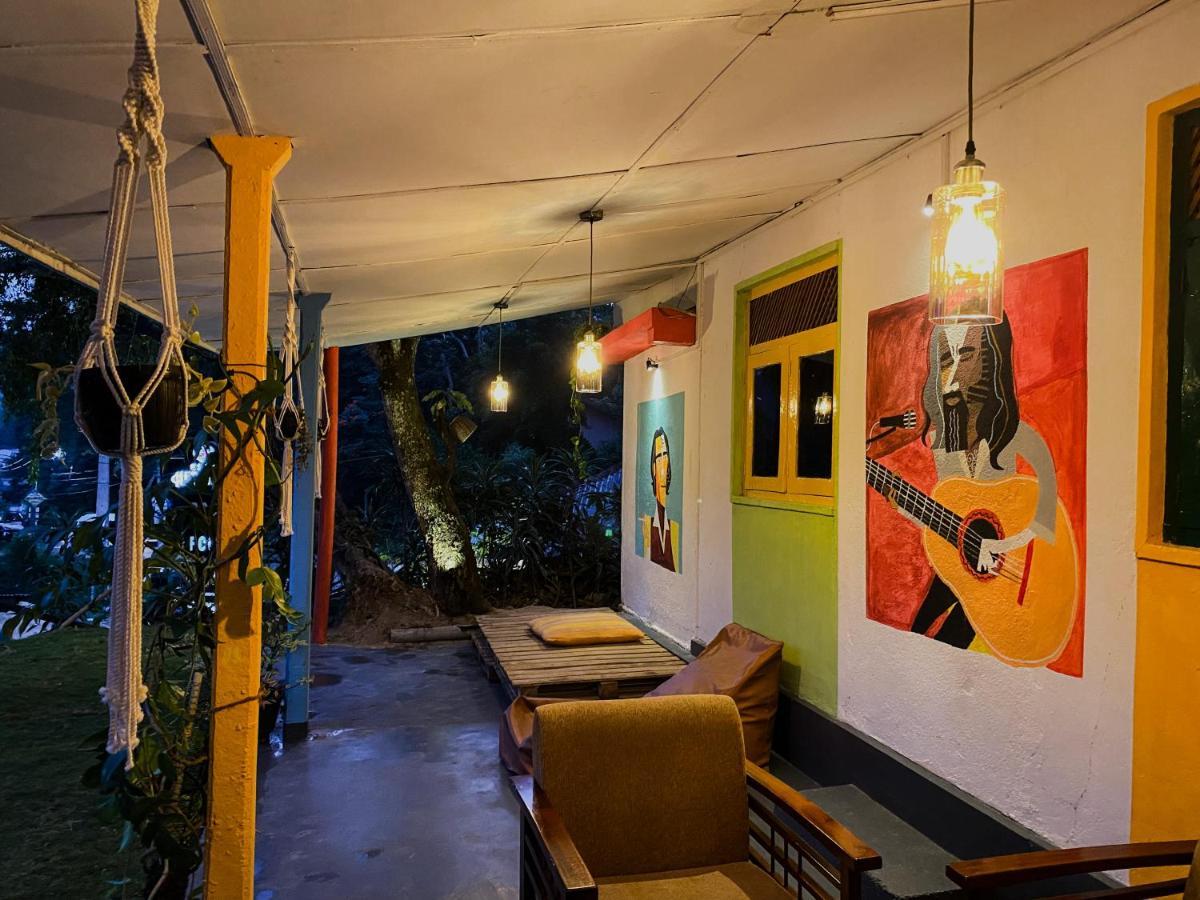 Mad Monkey Hostel And Lounge Ella Exterior foto